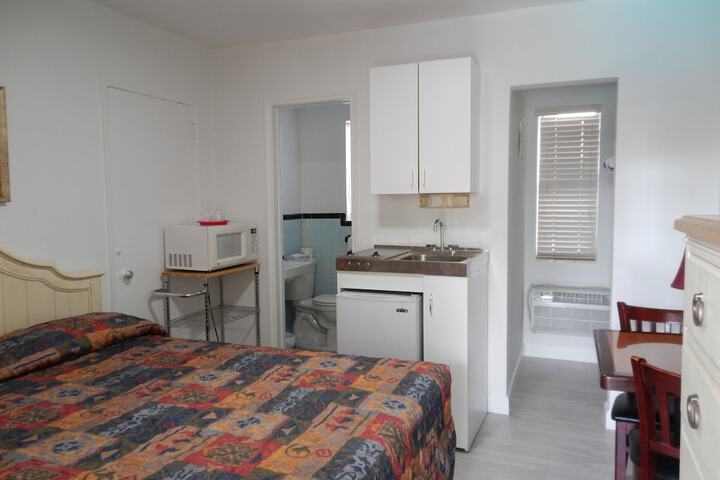 Room 80 of 105