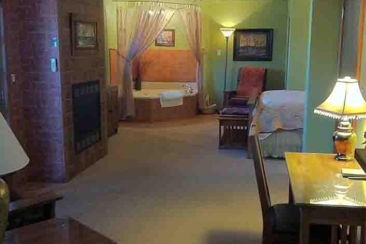 Room 19 of 150