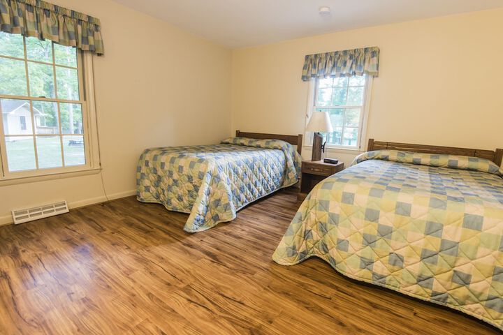 Room 32 of 81