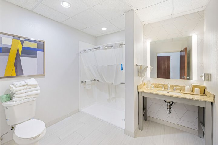 Room 18 of 27