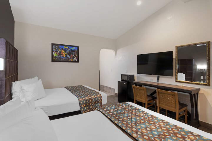 Room 45 of 131