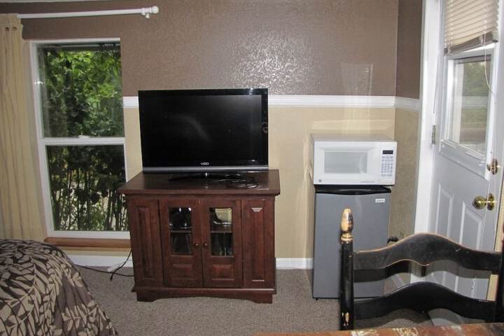 Room 17 of 35