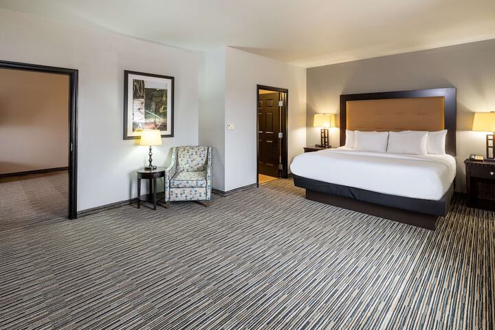 Room 34 of 43