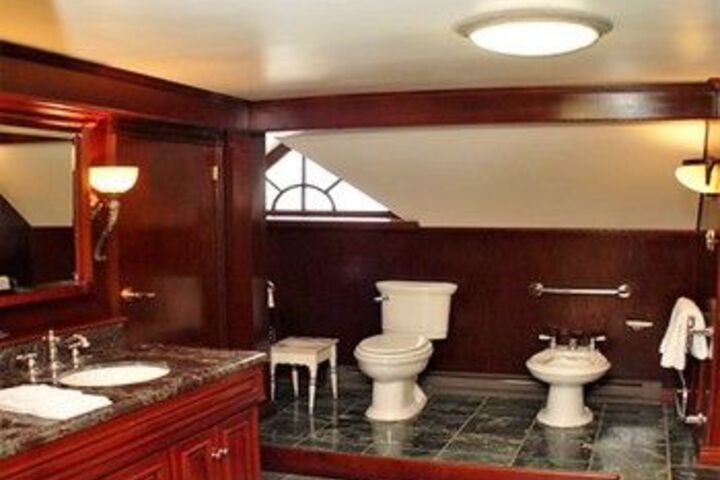 Herrold on Hill Bed and Breakfast