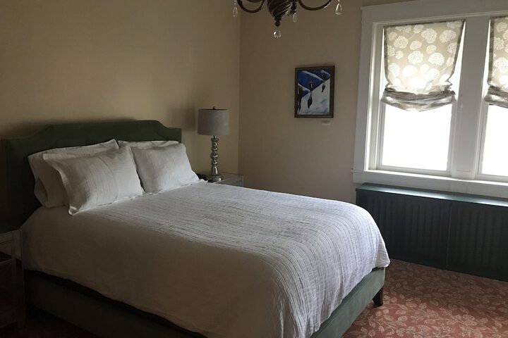 Room 9 of 17
