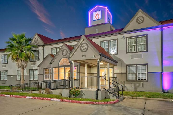 Motel 6 Stafford TX - SW Houston - Sugarland
