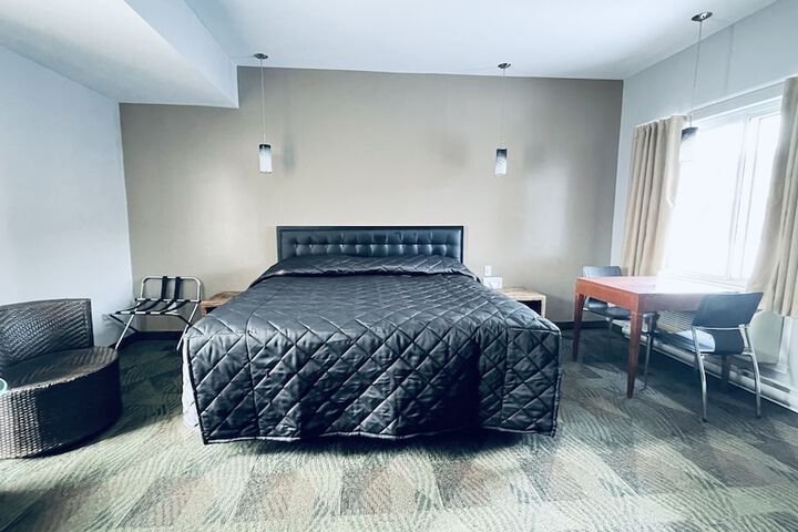 Falcon Motel Brossard