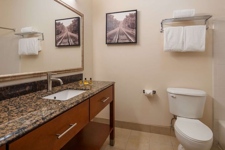 Room 5 of 14