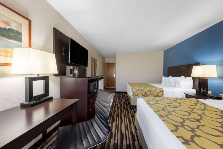 Room 21 of 33
