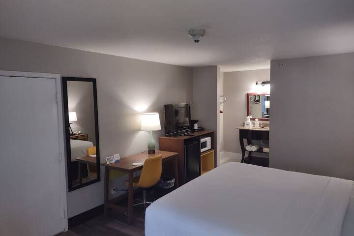 Days Inn by Wyndham Port Charlotte / Punta Gorda