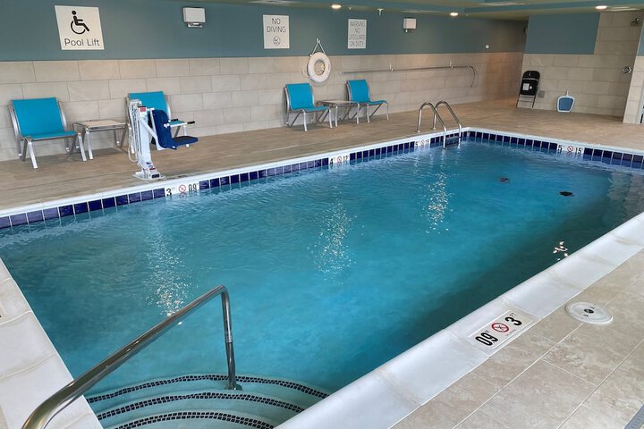 Holiday Inn Express & Suites Union City by IHG