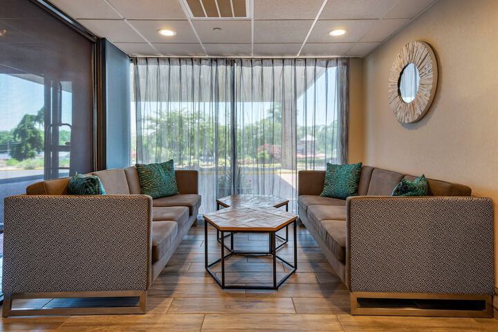Hotel Interior 10 of 48