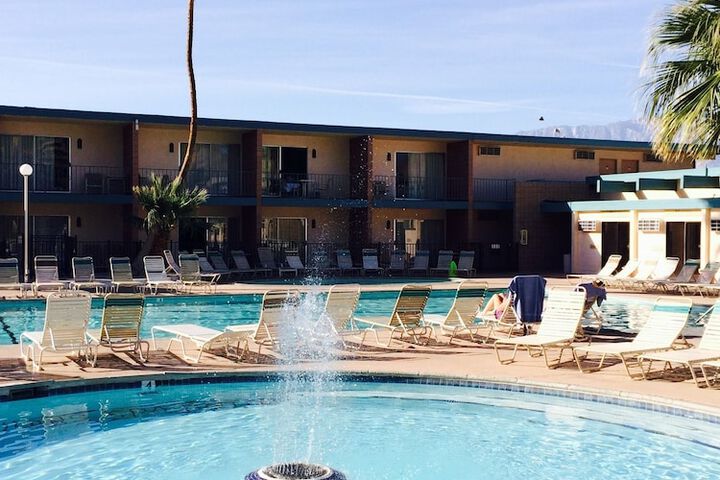 Desert Hot Springs Spa Hotel
