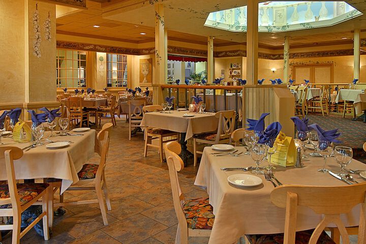 Dining 103 of 120
