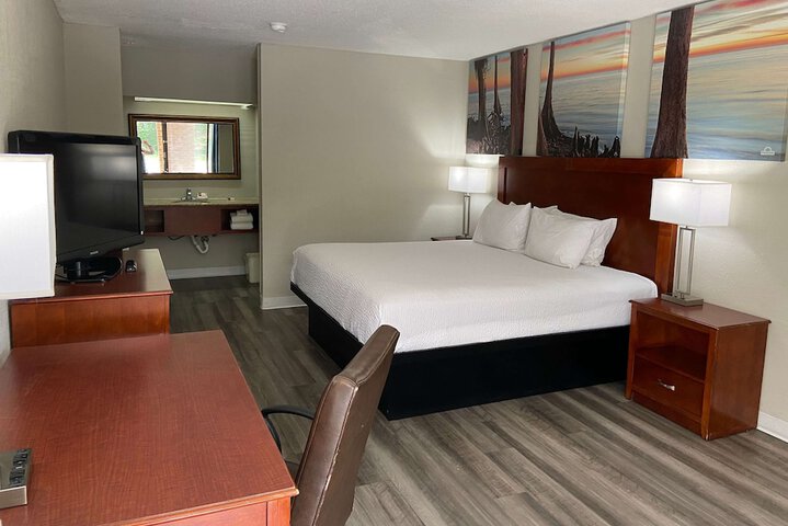 Room 14 of 21