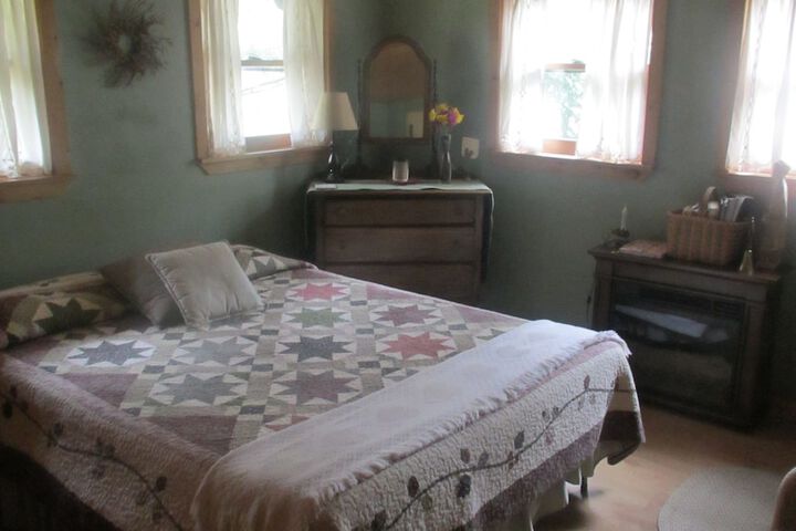 Room 10 of 27