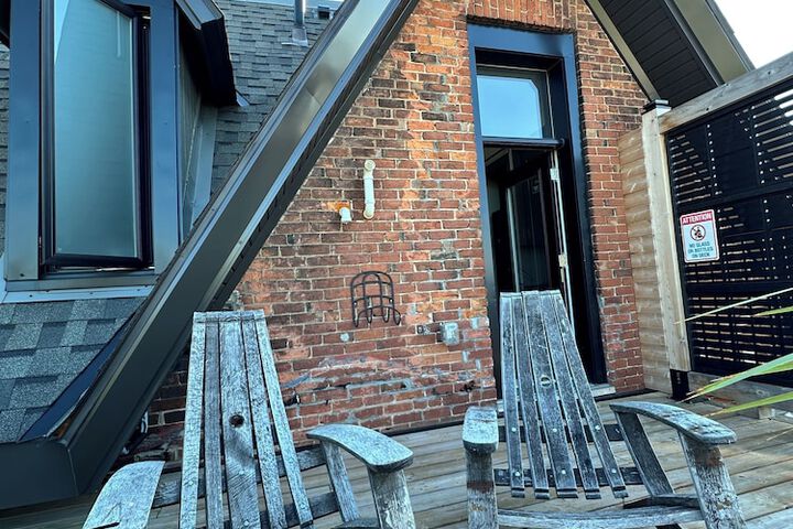 WidowsPeak B & B