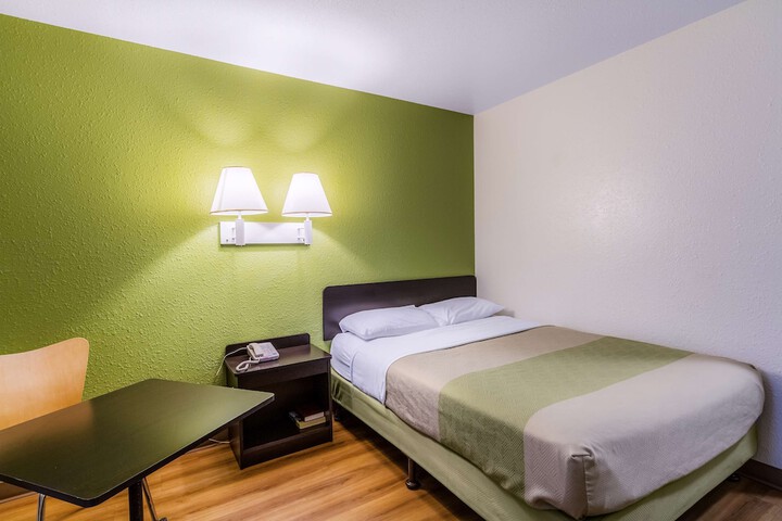 Room 19 of 27
