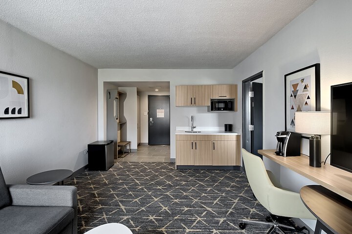 Room 42 of 53