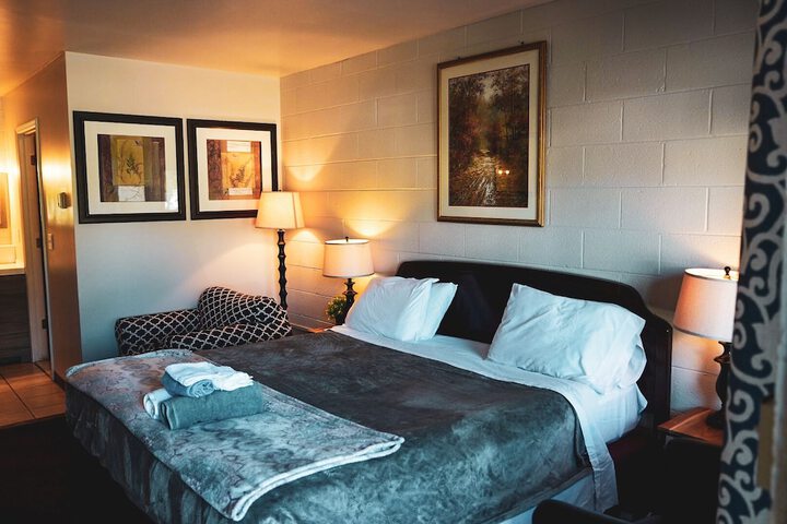 Rolling Hills Motel