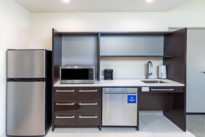 Home2 Suites by Hilton Midland East
