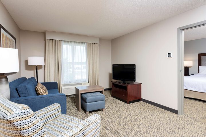 Room 11 of 24