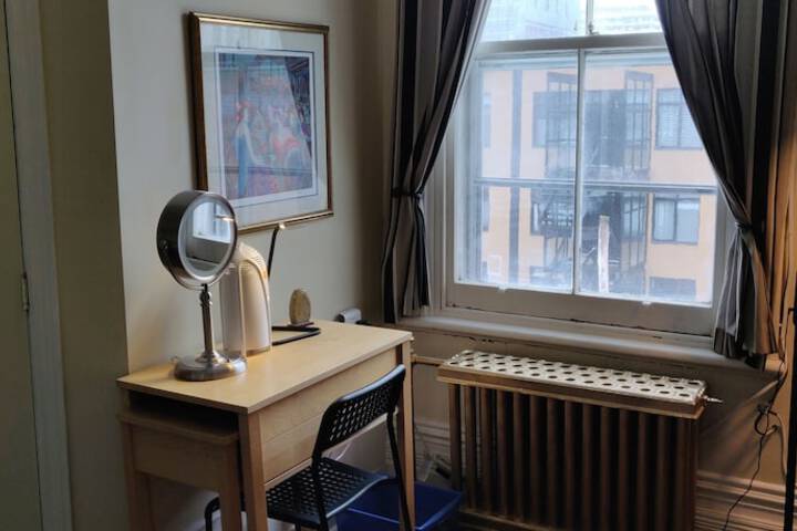 Room 19 of 31