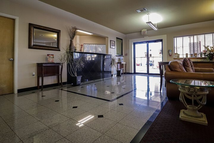 Hotel Interior 10 of 38