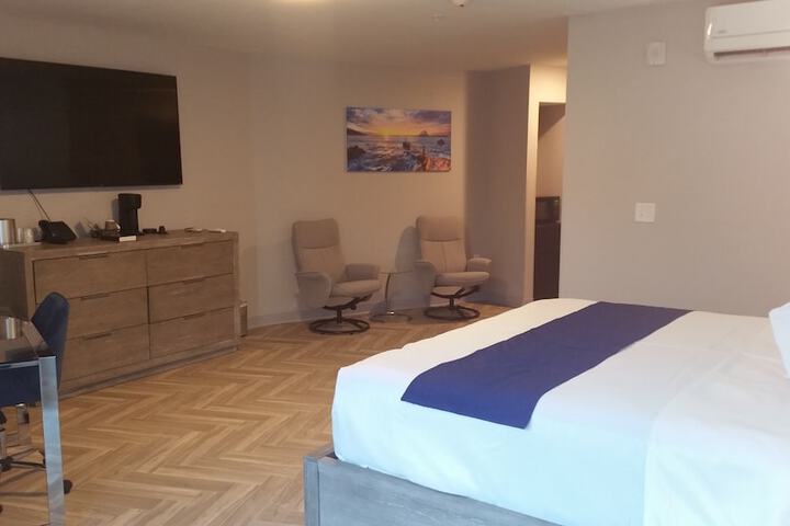 Room 26 of 53