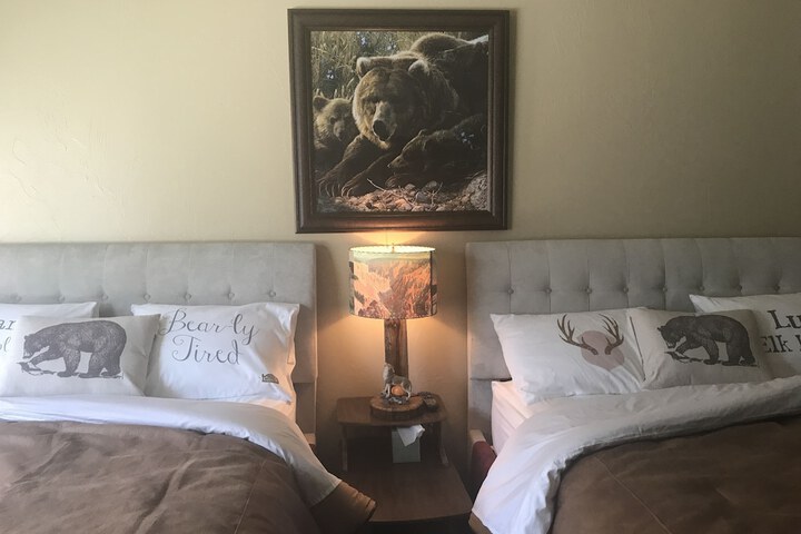 Room 122 of 198