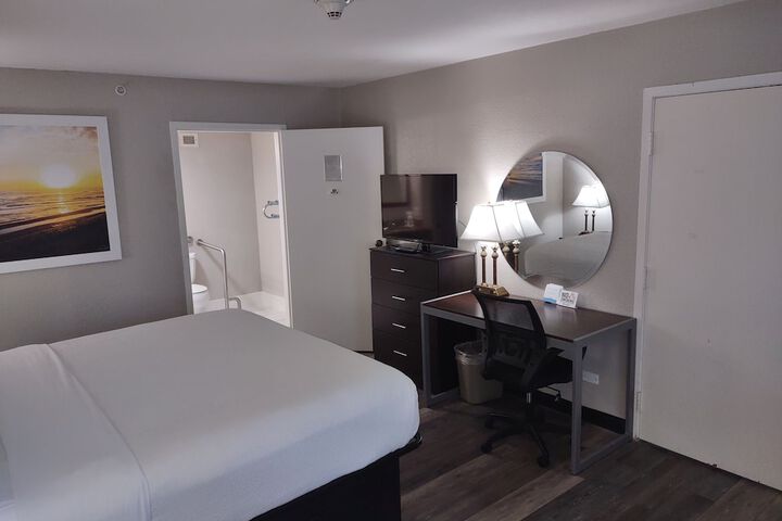 Days Inn by Wyndham Port Charlotte / Punta Gorda