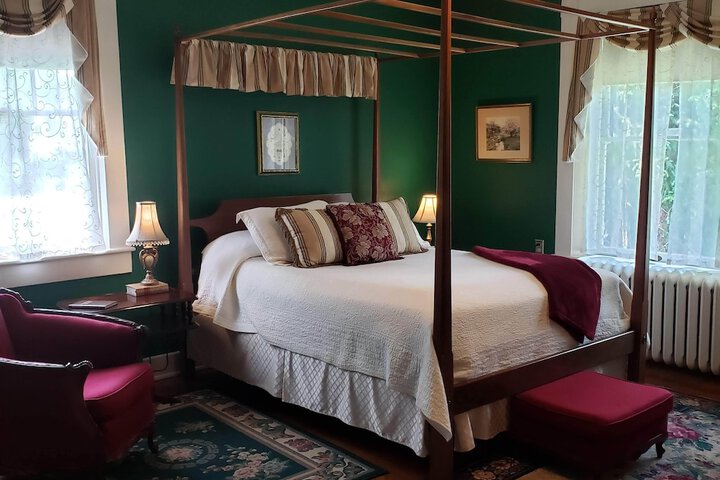 The Carriage Inn B & B