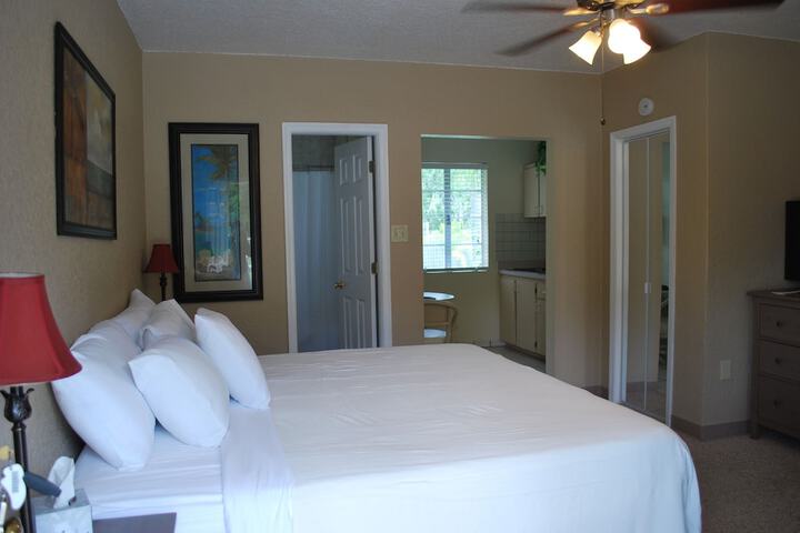 Mar Bay Motel & Suites