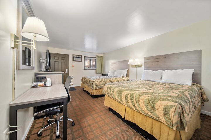 Room 18 of 38