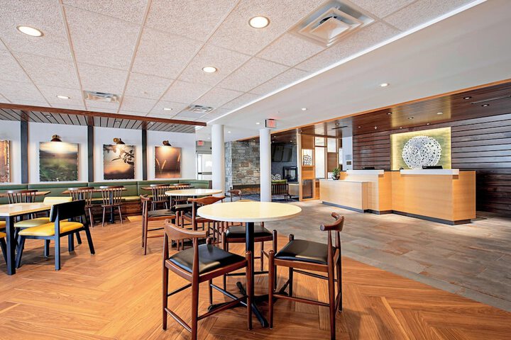 Hotel Interior 10 of 39