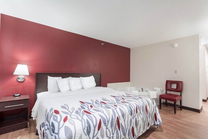 Room 18 of 38