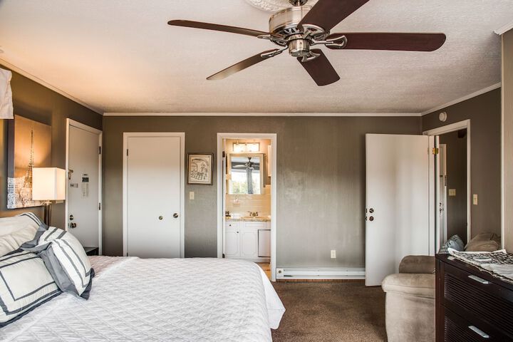Room 51 of 81