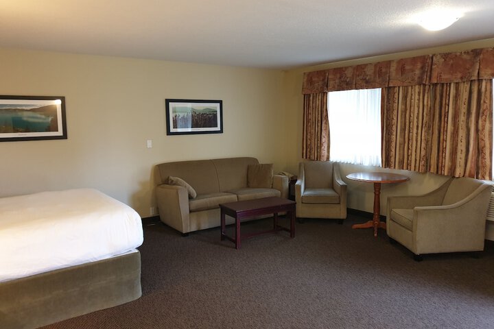 Room 74 of 99