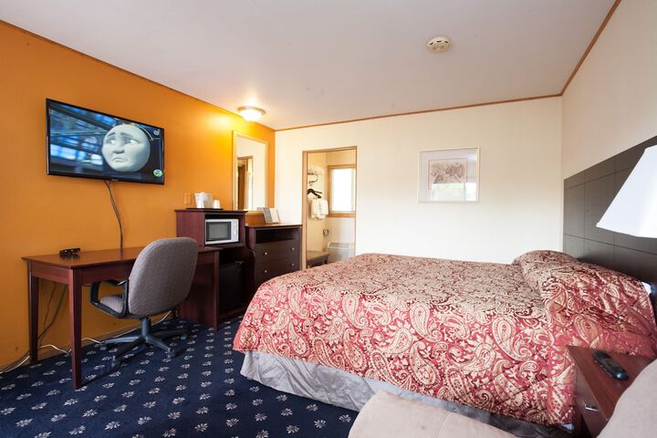 Room 18 of 25