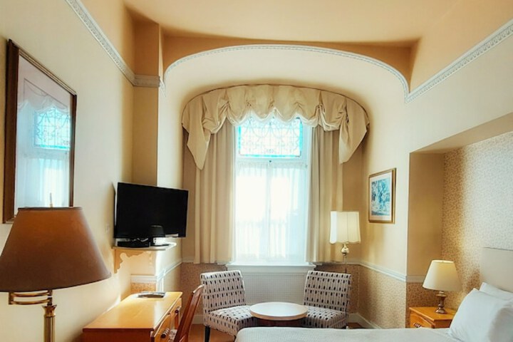 Room 15 of 71