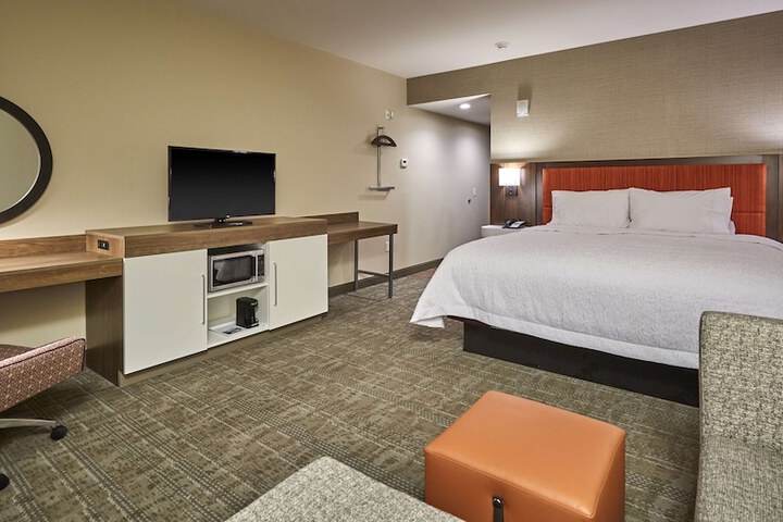 Room 21 of 35