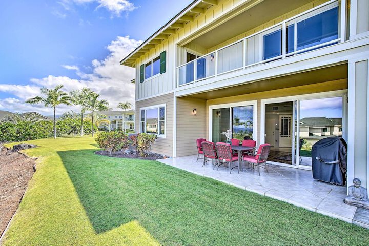 Kona Townhome w / Lanai & Resort Amenities!