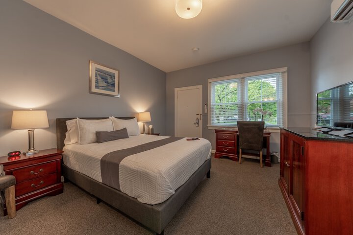 Homestead Inn