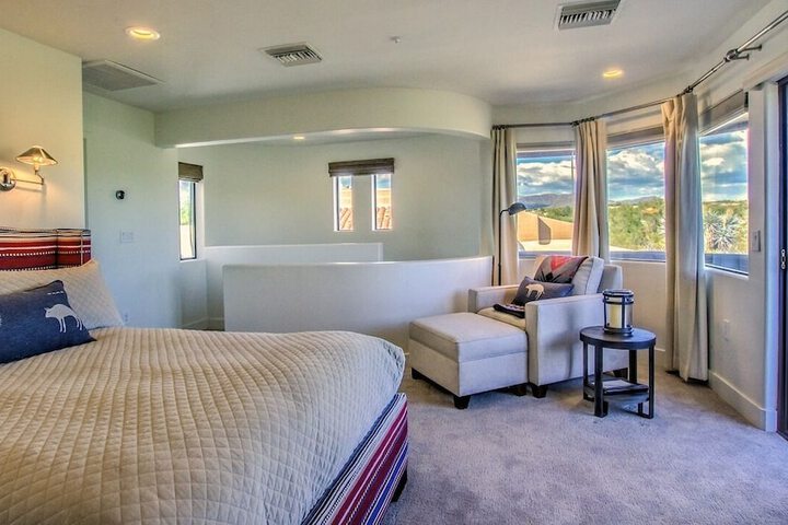 Room 42 of 173
