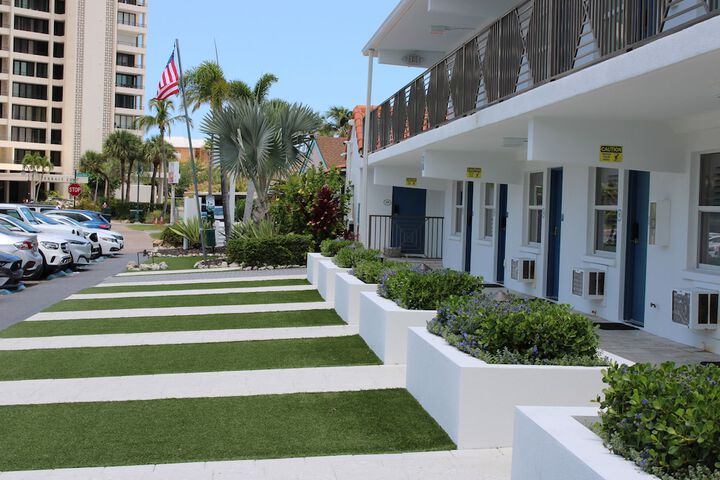 Siesta Key Beach Resort and Suites