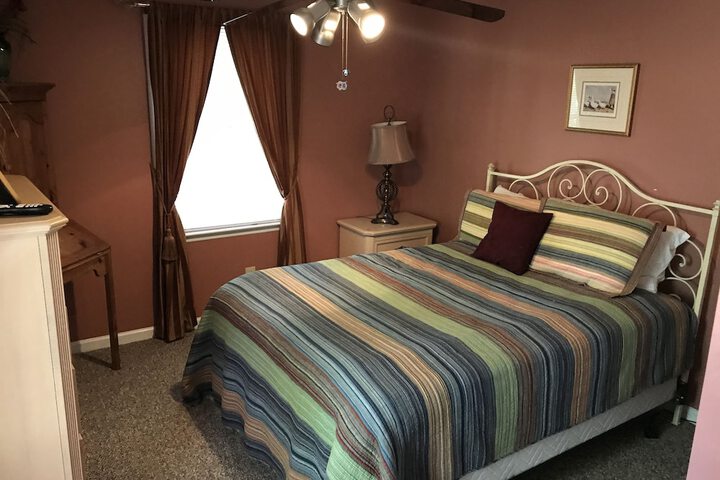 Room 250 of 399