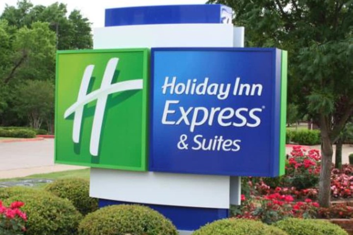 Holiday Inn Express & Suites Nokomis Sarasota South by IHG