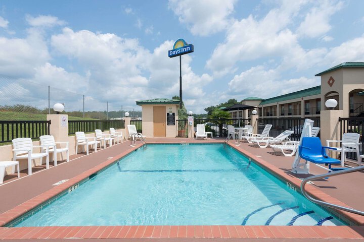Pool 3 of 15