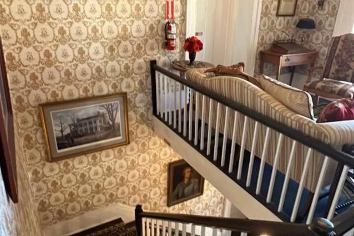 Belmont Inn