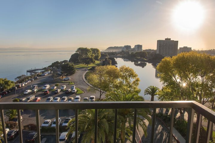 Embassy Suites by Hilton San Francisco Airport Waterfront